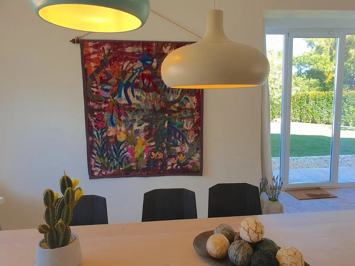 Villa Azul: Luxury Retreat with Private Pool and Club Access Vilamoura