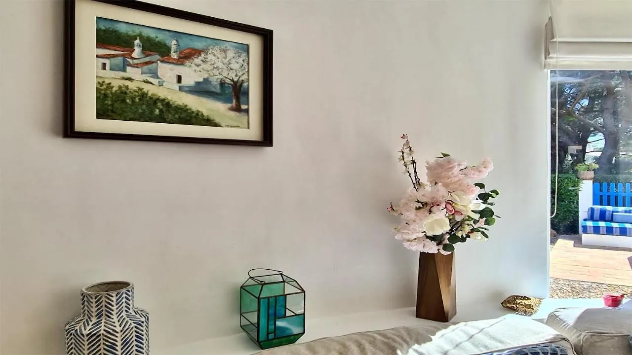 Villa Azul: Luxury Retreat with Private Pool and Club Access Vilamoura 0*,  Portugal