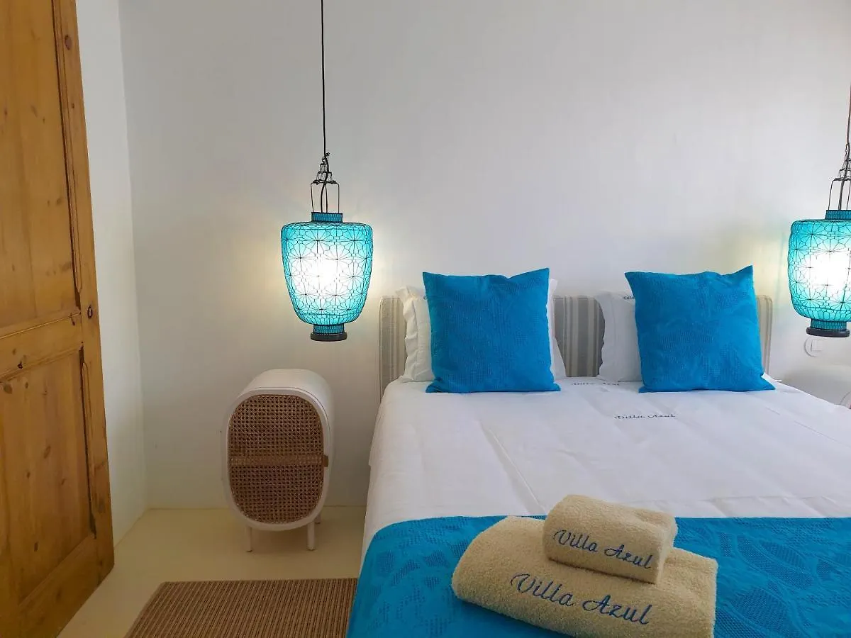 Villa Azul: Luxury Retreat with Private Pool and Club Access Vilamoura