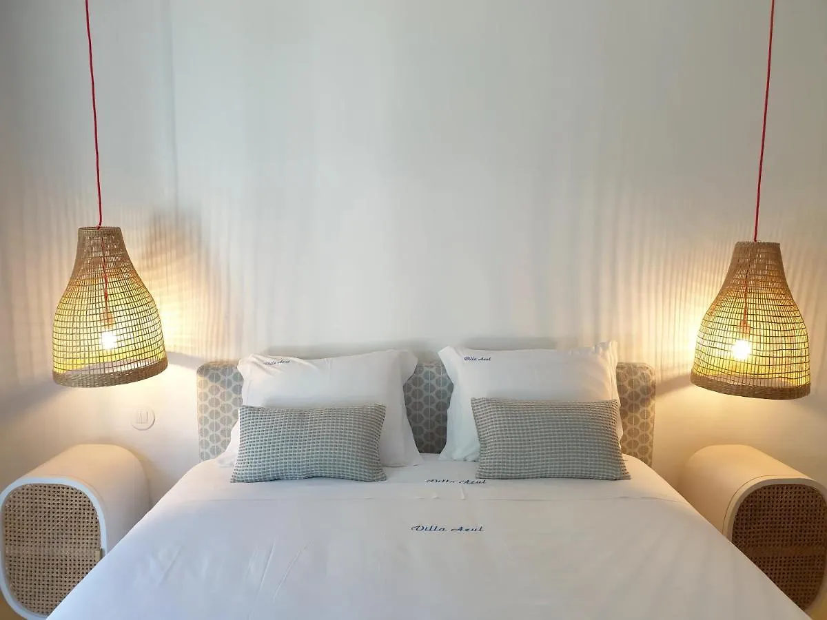 Villa Azul: Luxury Retreat with Private Pool and Club Access Vilamoura